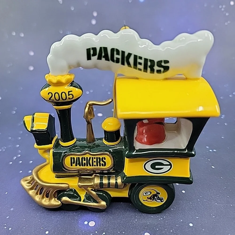 Green Bay Packers 2005 Holiday Express Danbury Mint Ornament NFL Christmas
